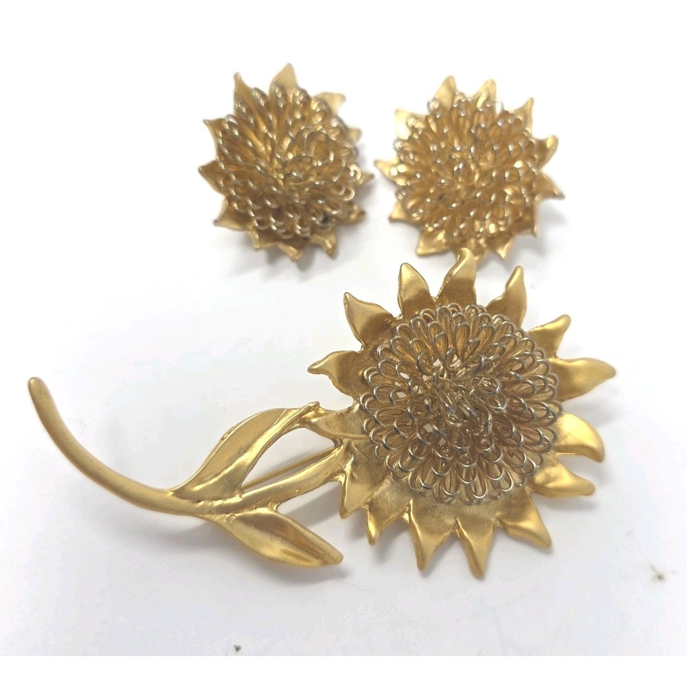 Sunflower Brooch Pin & Matching Earrings Set Womens Gold Tone Metal Vintage